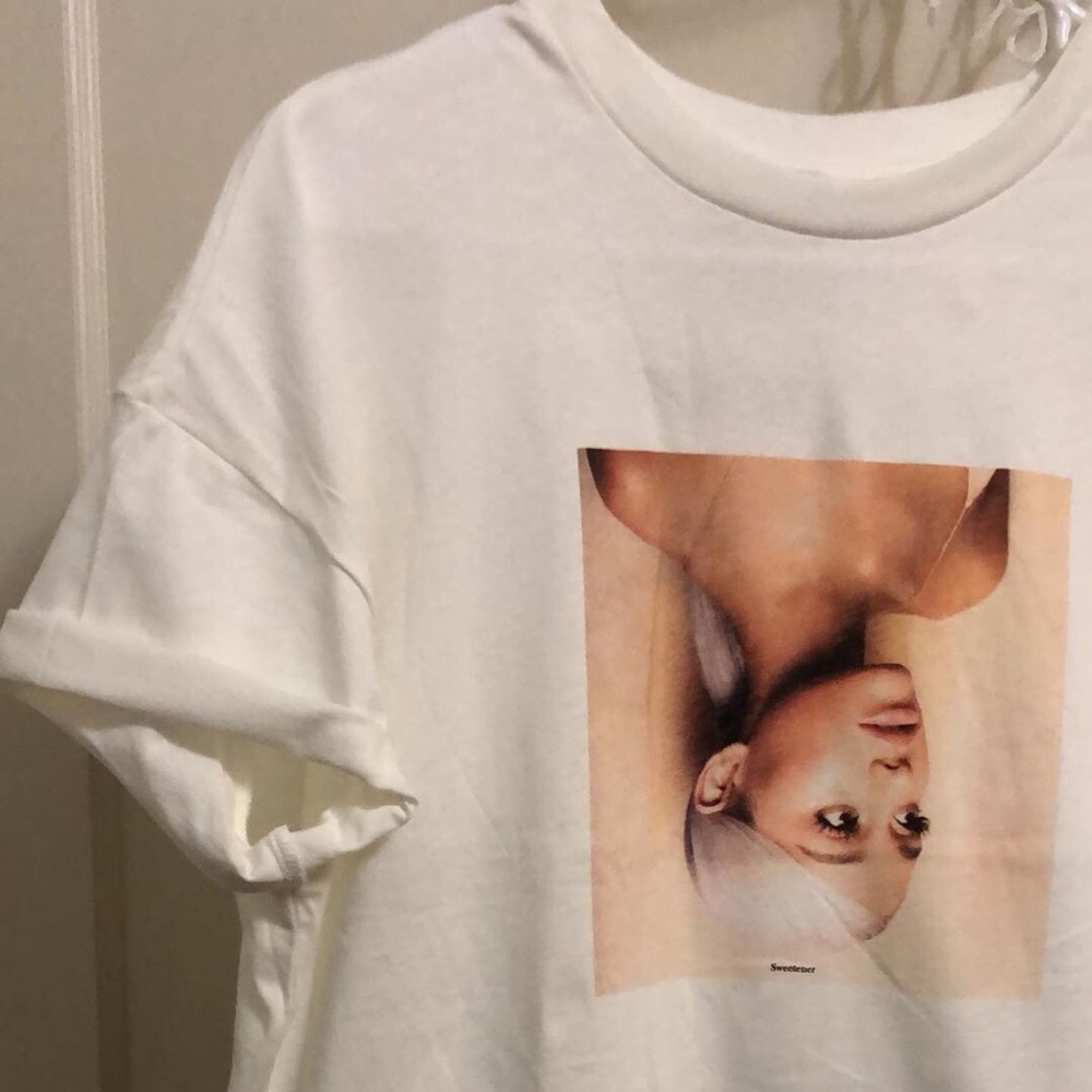 Ariana Grande Sweetener T-shirt